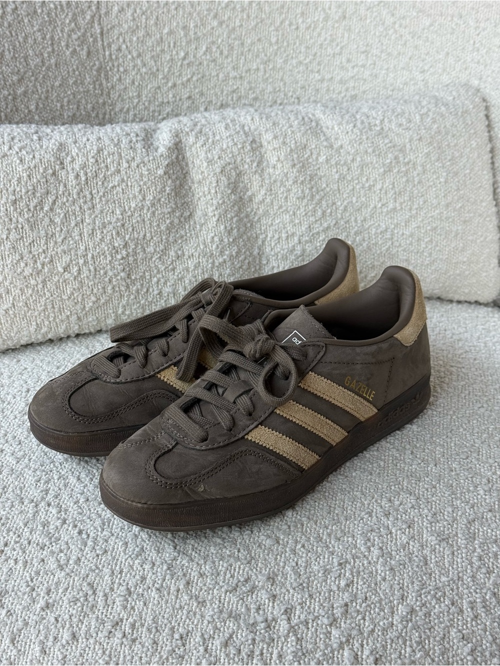 adidas Gazelle Indoor Sneakers Cargo Brown / Golden Beige / Cloud White